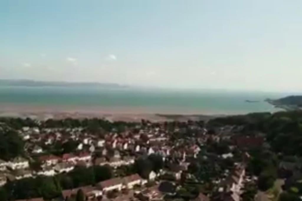 Mumbles - Modern Apartment With Panoramic Sea Views Oystermouth Exteriör bild