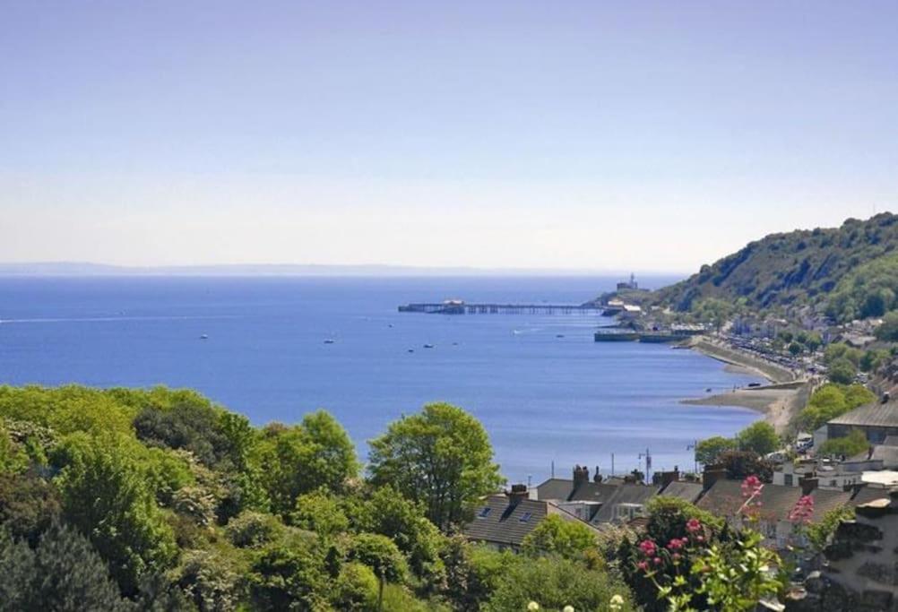 Mumbles - Modern Apartment With Panoramic Sea Views Oystermouth Exteriör bild